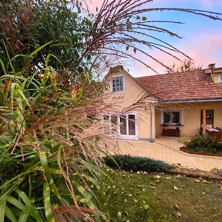 The Nook - Balatonkiliti *